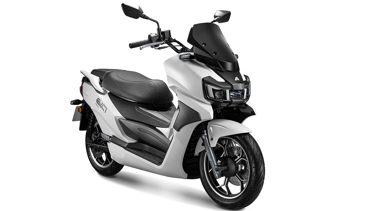 宏佳騰智慧電車 - EV-C1 | 跑旅 | 皮帶 | 雙電池 | gogoro